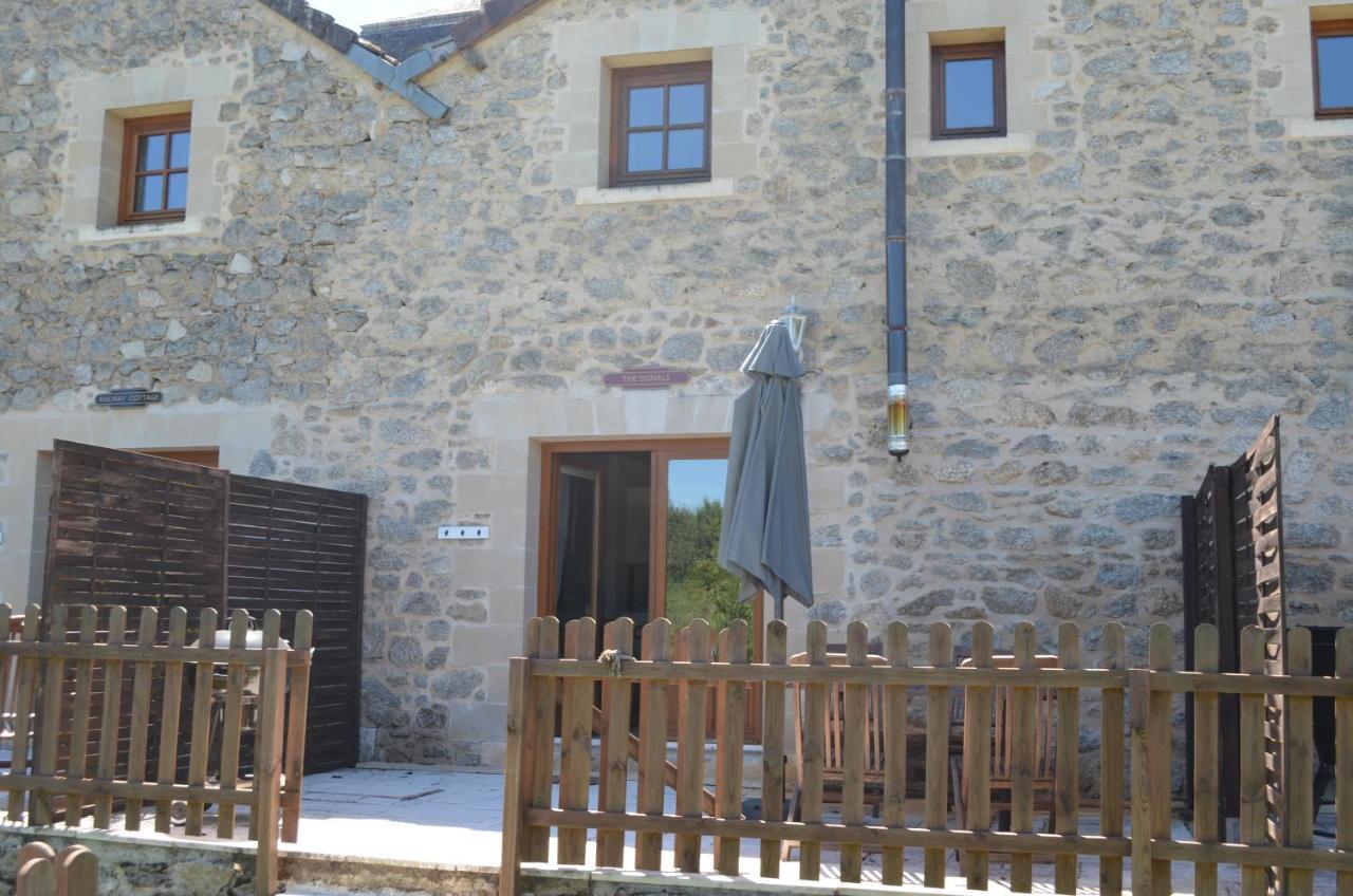 Character 2 Bed Cottage Within Walking Distance Of Bar/Restaurants Piegut-Pluviers Exterior photo